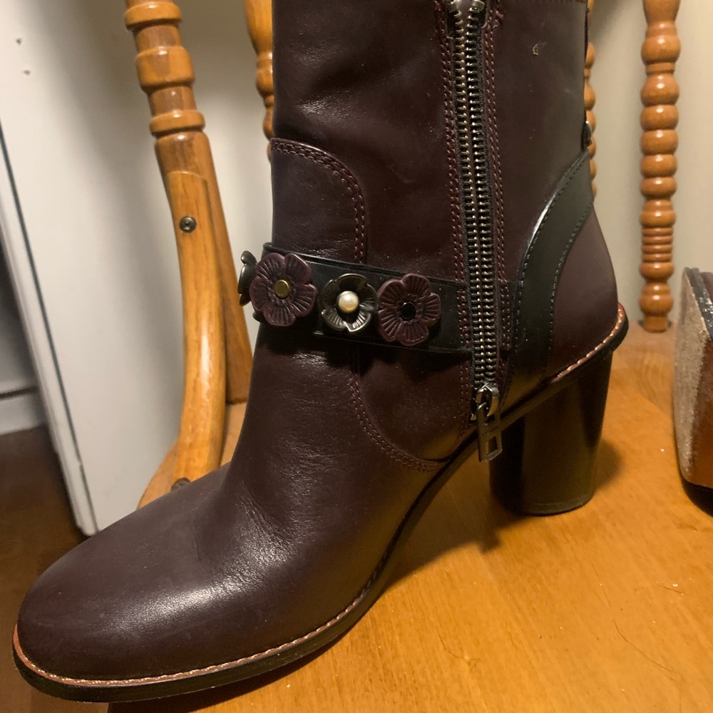Coach Oxblood/Black Moto Bootie Heel with Floral Detail Tearose Womens Sz 9.5 - Picture 7 of 8